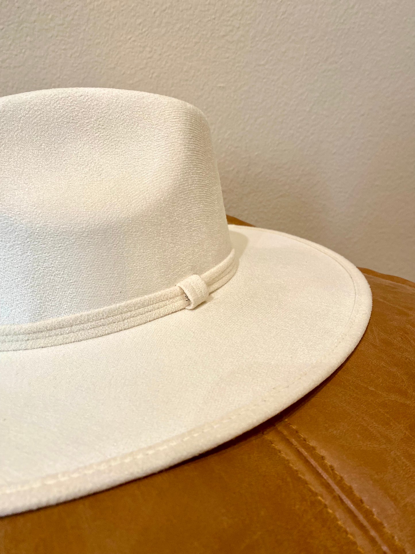 Vegan Suede Rancher Hat - White