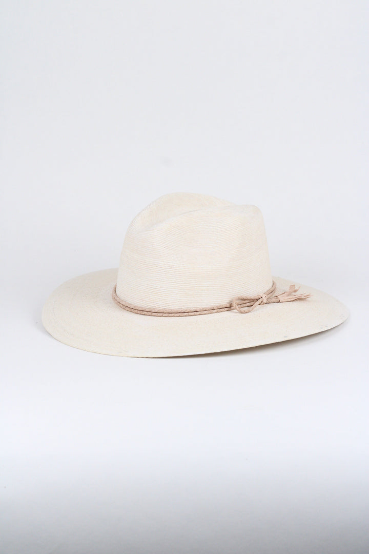 Cabo Fine Palm Leaf Rancher - Ivory