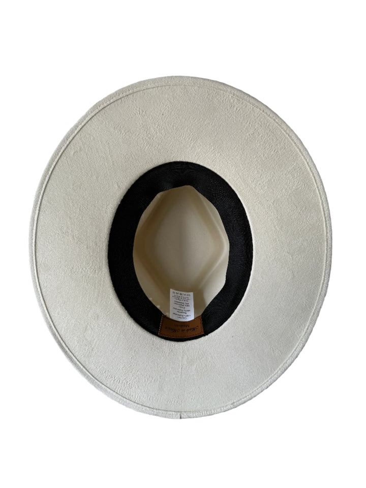 Vegan Suede Diamond Hat - Flat Brim - White