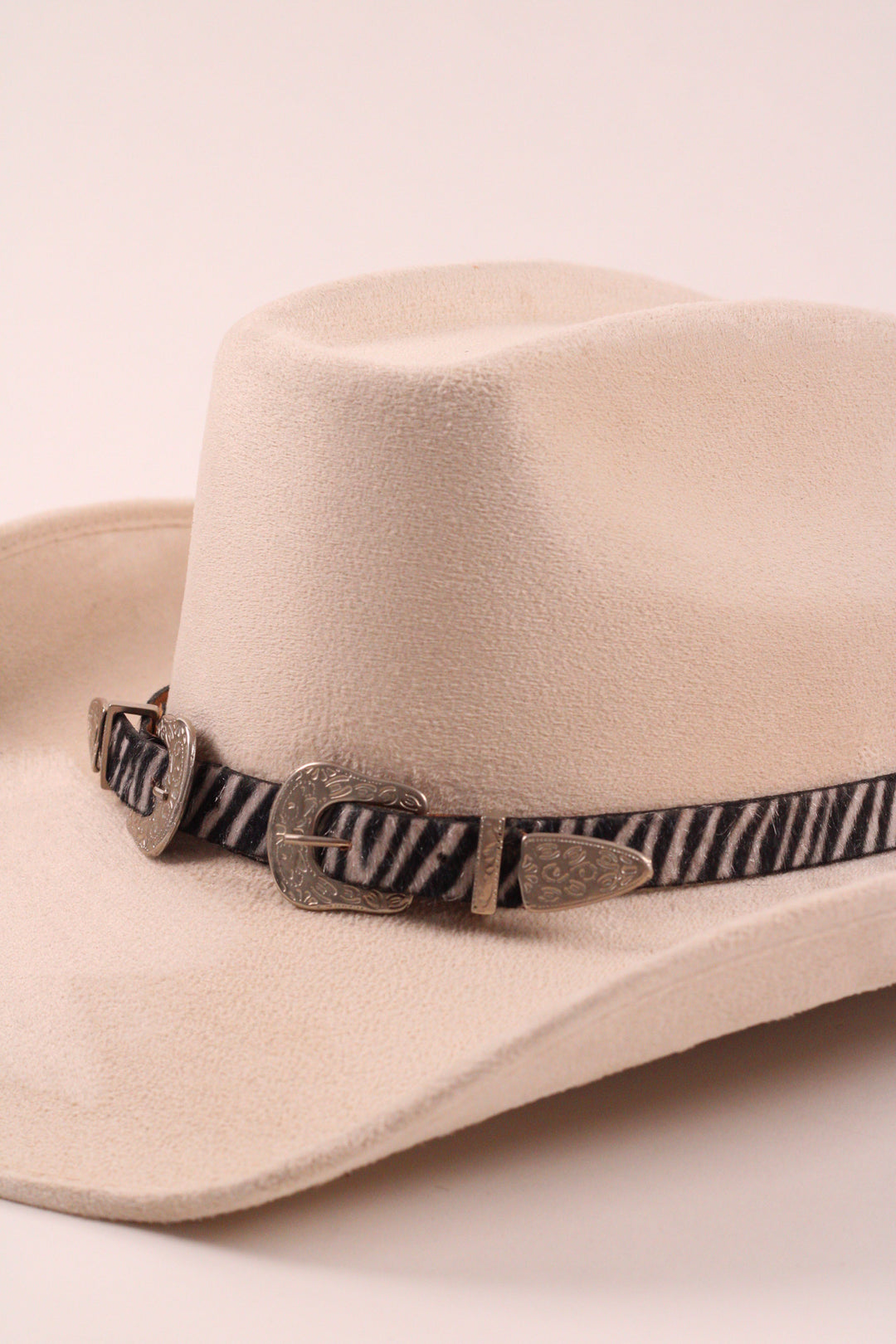 Double Buckle Leather Hat Band Animal Print Faux Fur