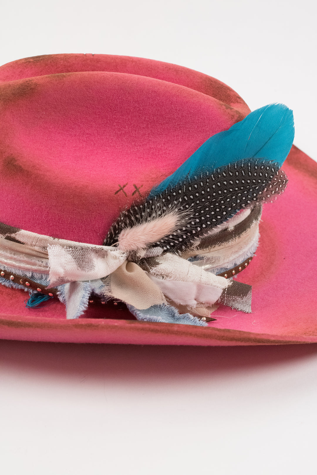 Hailey - Mustang Premium Wool Felt Hat - Hot Pink Distressed