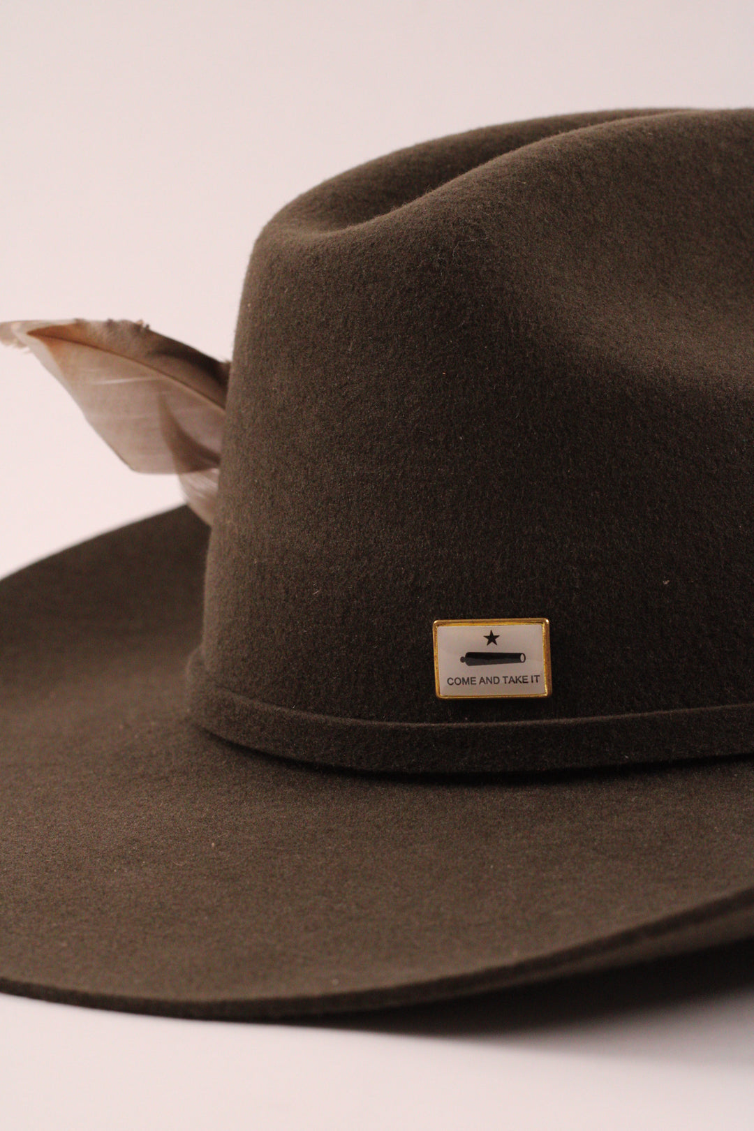 The Juniper - Mustang Premium Wool Felt Hat - Olive Distressed