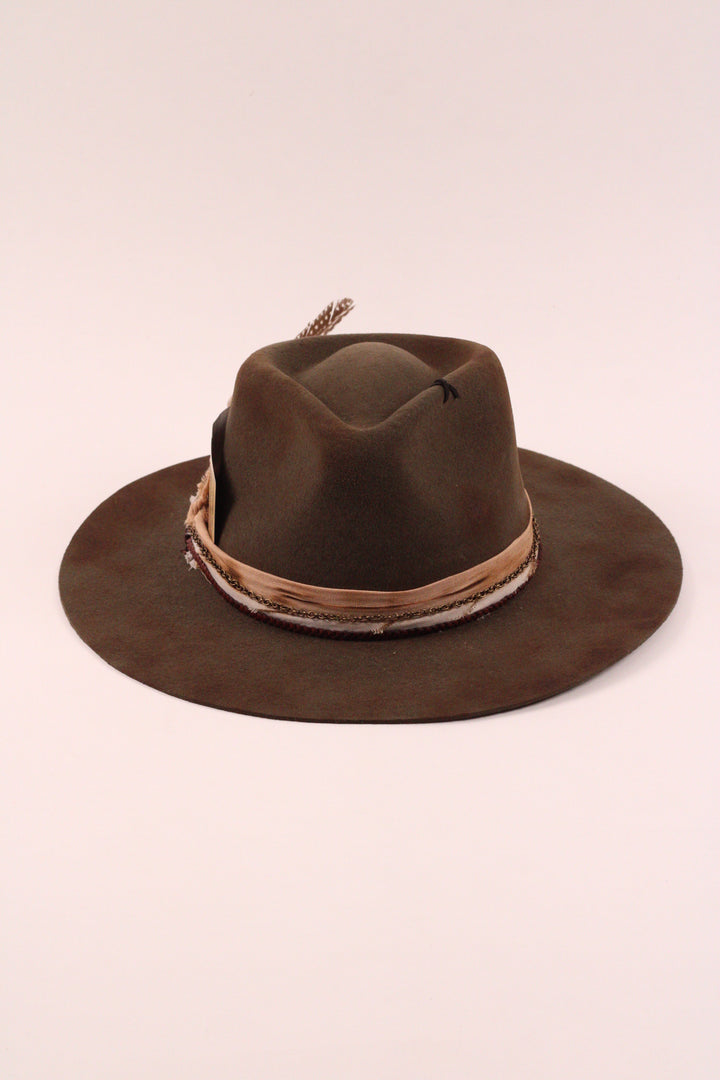The Frankie Rancher - Wool Felt - Olive distressed