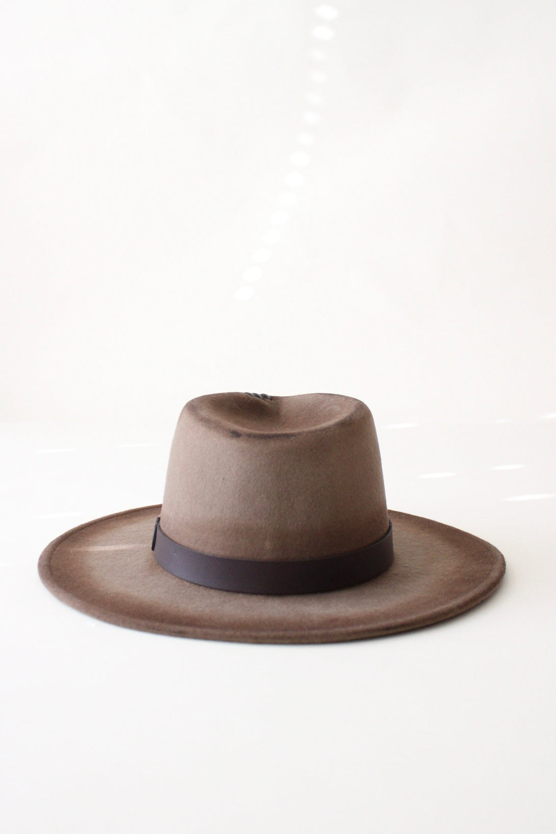 The Outback - Wool Felt - Taupe