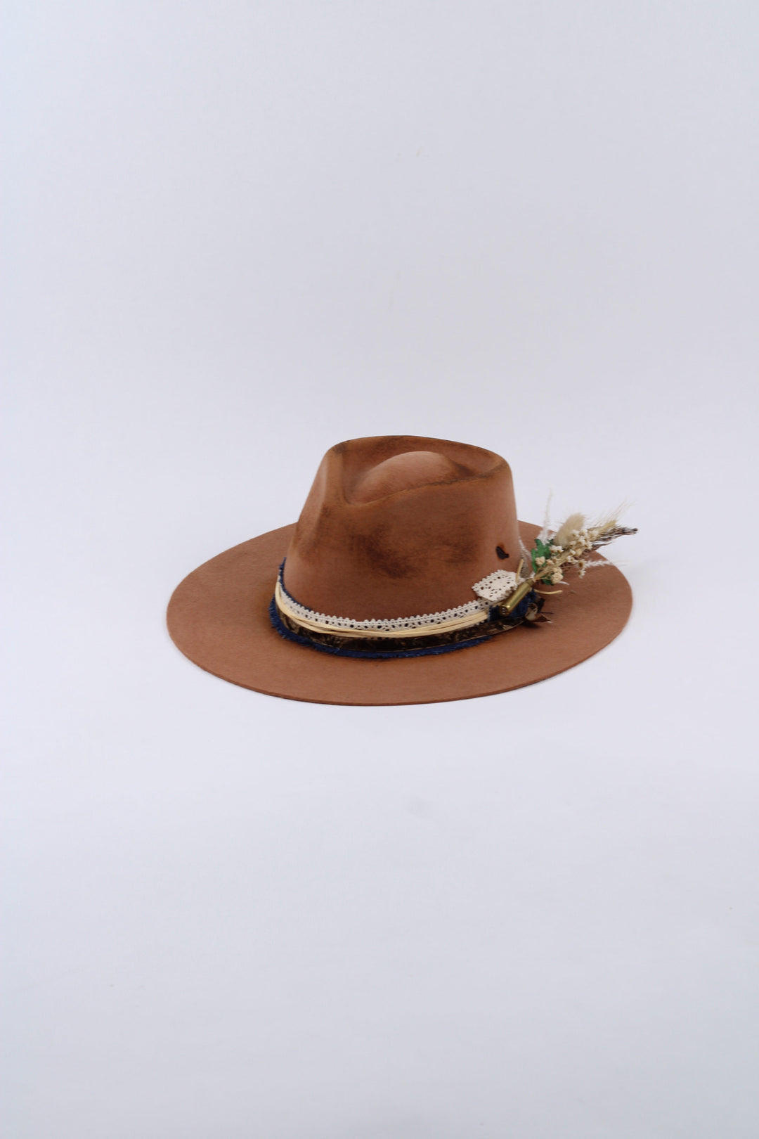 The Ella Rancher - Wool Felt - Tan Vintage Distressed