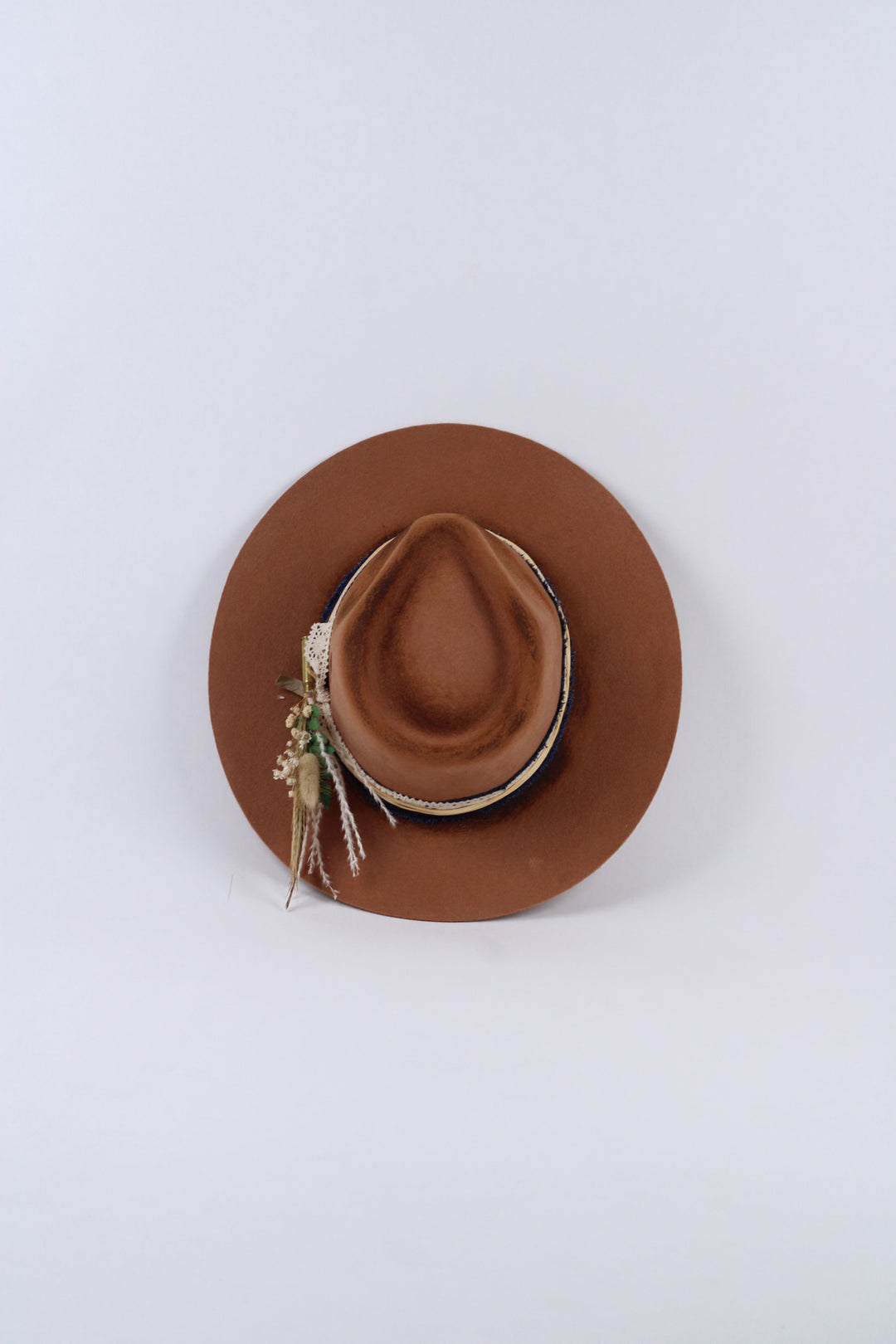 The Ella Rancher - Wool Felt - Tan Vintage Distressed